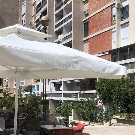 Cool Apartment Split Exterior photo